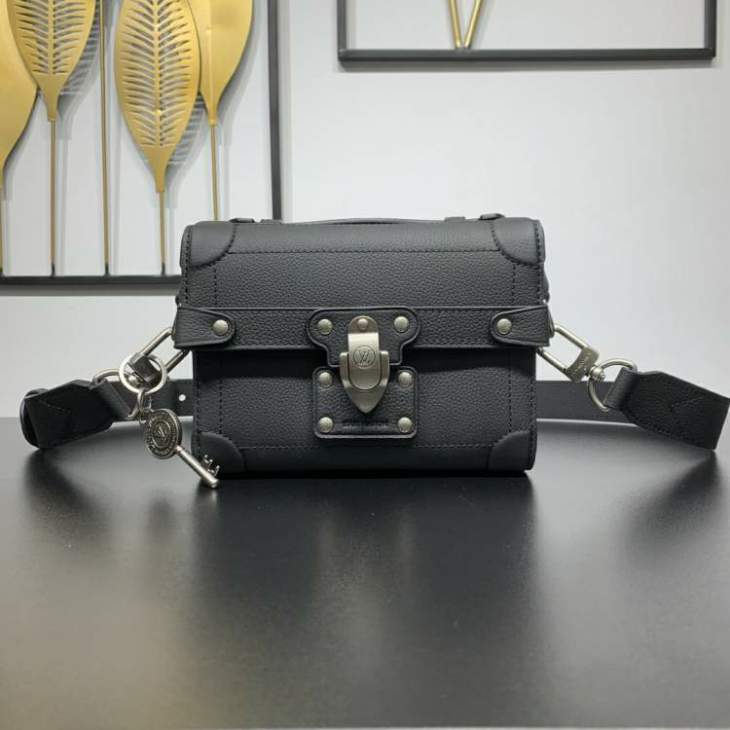 Picture of Louis Vuitton Handbags _SKUfw176132327fw